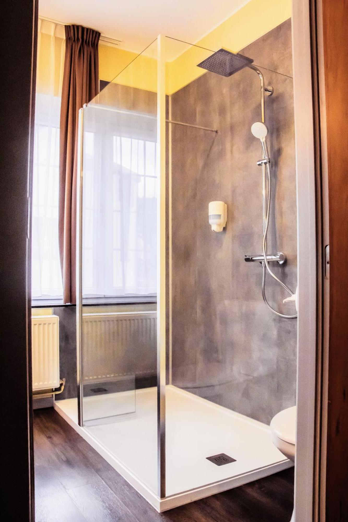 Hotel Des Postes ホッファライズ 部屋 写真